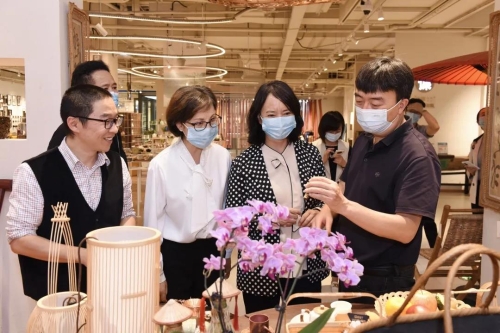 省、市委宣传部领导到五华区调研“区块链 ”大文创产业建设情况 中国科学网www.minimouse.com.cn