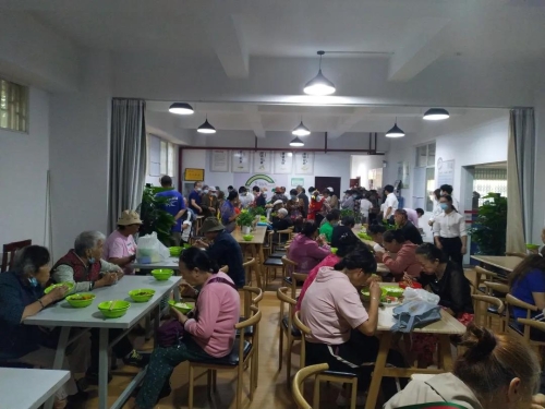 超有爱！3—6元/餐，五华区这个“爱心食堂”开张啦！ 中国科学网www.minimouse.com.cn