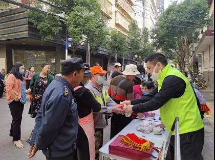 爱心关怀 | 大观街道三合营社区“爱心早餐”利用网格五华APP为居民添温暖 中国科学网www.minimouse.com.cn