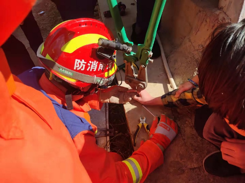 五华消防速取咬手戒指为民解忧 中国科学网www.minimouse.com.cn