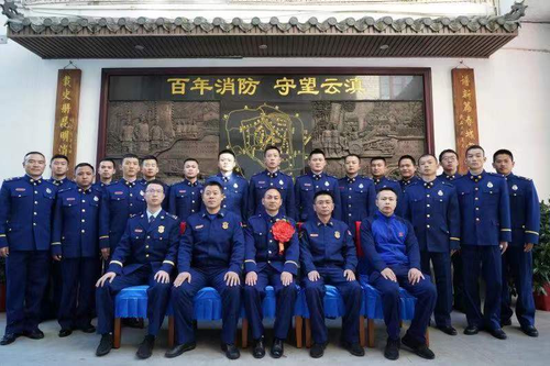 向2名光荣退出的消防员致敬 中国科学网www.minimouse.com.cn