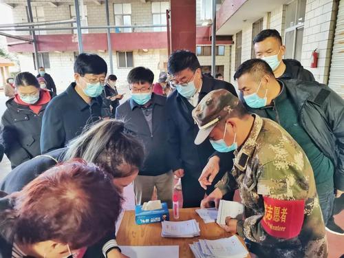  人大代表换届选举日，五华区选民投出庄严一票！ 中国科学网www.minimouse.com.cn