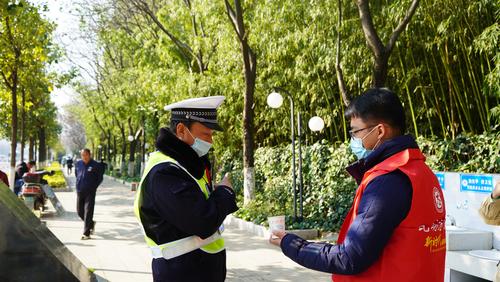 黑林铺街道沙沟社区开展“小汤圆大爱心”元宵节关爱活动 中国科学网www.minimouse.com.cn