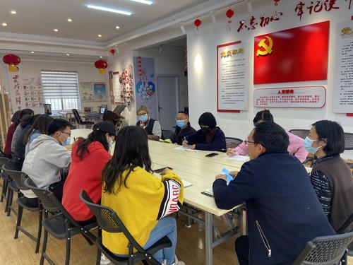 龙翔街道凤翥社区召开疫情防控工作推进会 中国科学网www.minimouse.com.cn 龙翔街道凤翥社区召开疫情防控工作推进会 中国科学网www.minimouse.com.cn