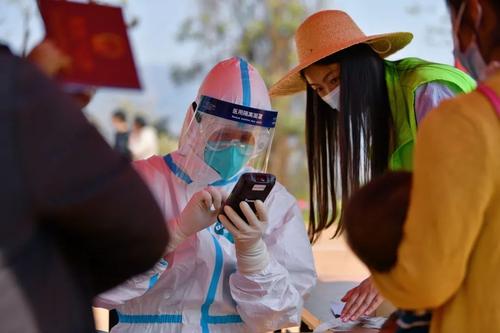  家门口测核酸！五华流动核酸检测采样车开进少数民族山地村 中国科学网www.minimouse.com.cn