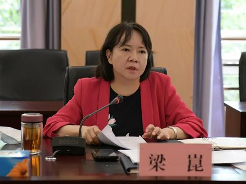  五华区2022年一季度主要经济指标工作推进会强调：紧盯目标任务、拿出超常手段、全力攻坚冲刺，不折不扣完成一季度经济目标任务！ 中国科学网www.minimouse.com.cn