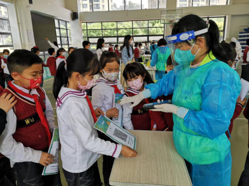 红云街道：关爱未成年人 协助辖区学校开展核酸检测 中国科学网www.minimouse.com.cn