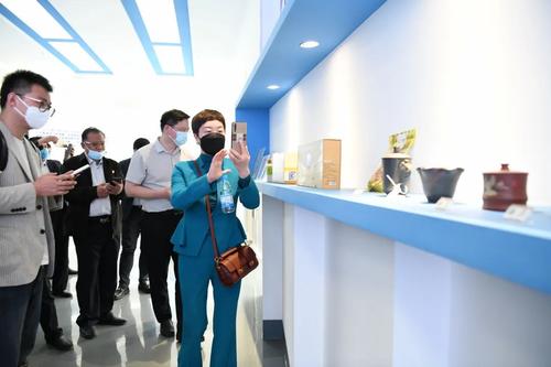 五华区举办园区产业发展暨招商引资推介对接会 中国科学网www.minimouse.com.cn