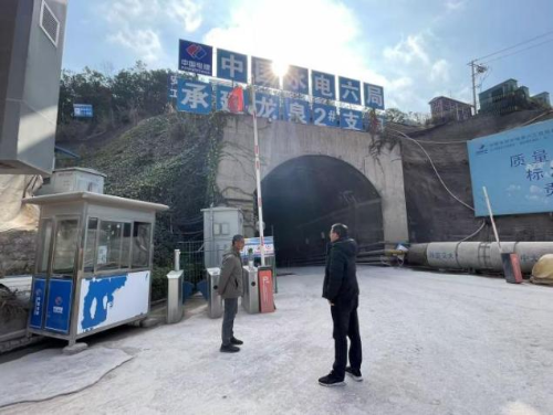 图片1 图片1