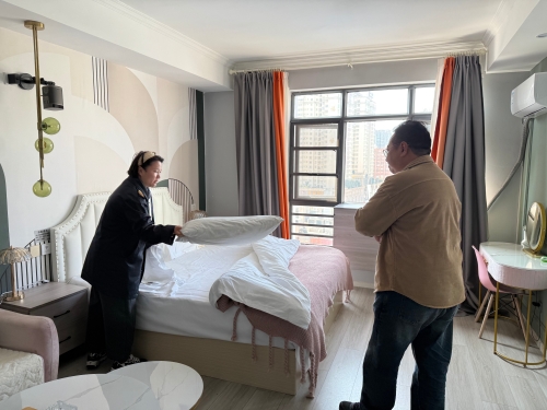 12.五华区开展城中村、城乡结合部小旅馆卫生监督专项检查 (1)