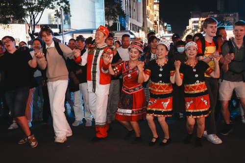 _cgi-bin_mmwebwx-bin_webwxgetmsgimg__&MsgID=<span style='background-color:;'>494720888735336715</span>6&skey=@crypt_7e2717ad_694e3651a22c6da7eaab160bfaf19973&mmweb_appid=wx_webfilehelper